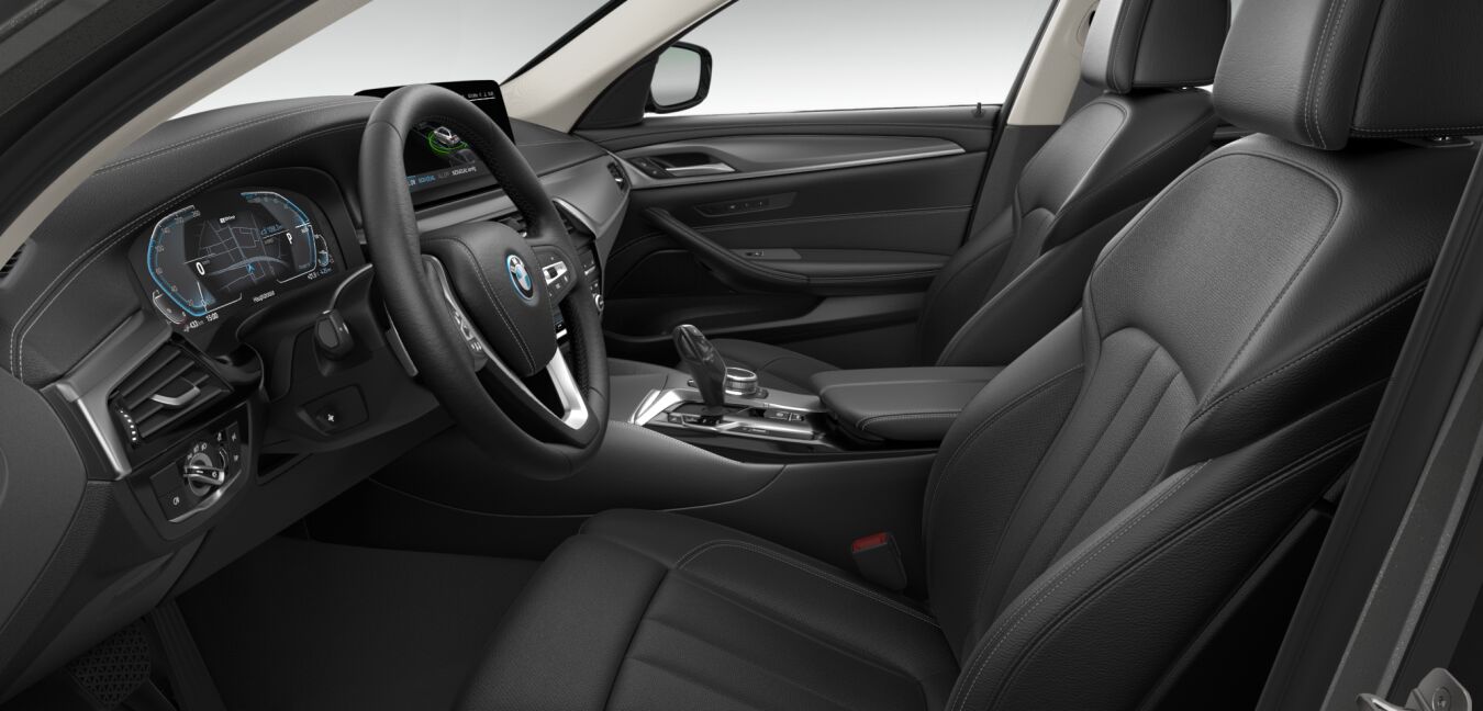 BMW BMW 5er im Innenraum seitlich BMW BMW 5er im Innenraum seitlich