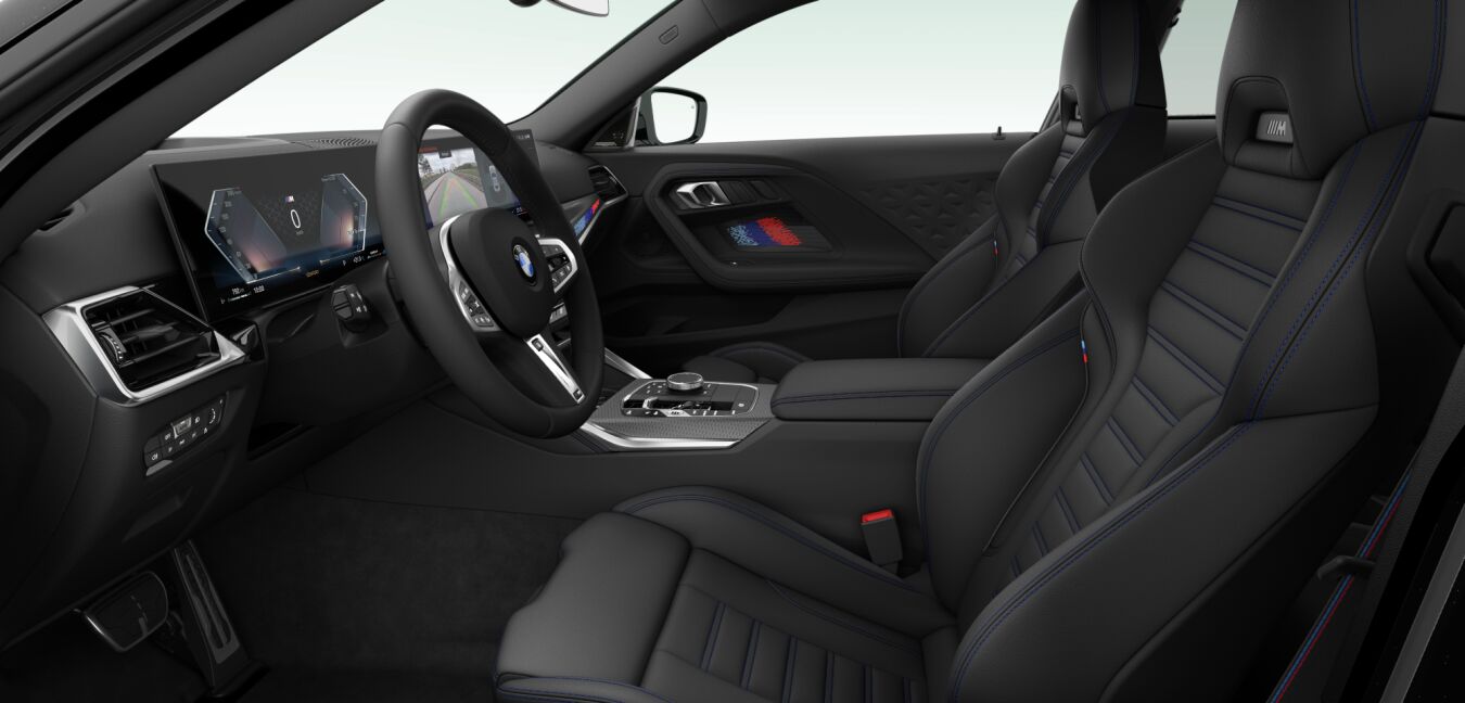BMW BMW 2er im Innenraum seitlich BMW BMW 2er im Innenraum seitlich