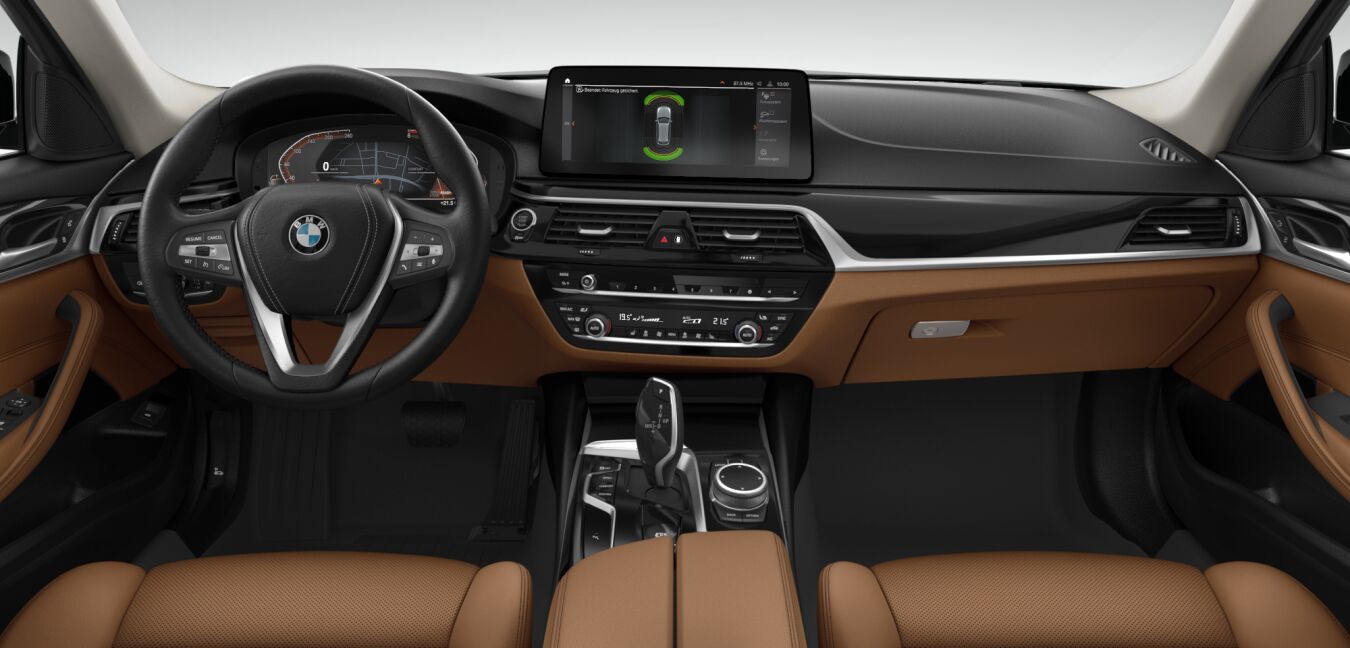 BMW BMW 5er im Innenraum von vorne BMW BMW 5er im Innenraum von vorne
