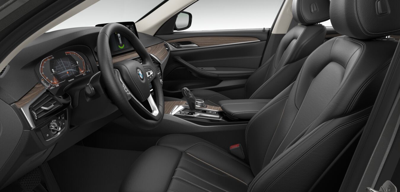 BMW BMW 5er im Innenraum seitlich BMW BMW 5er im Innenraum seitlich