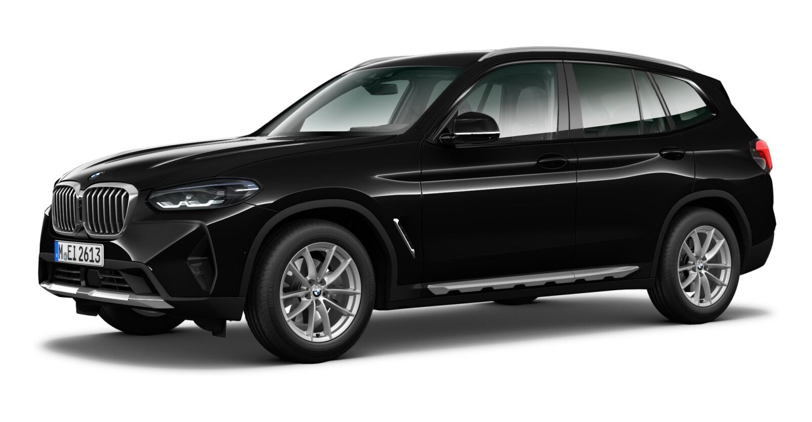 BMW X3 xDrive 20i in Schwarz von vorne BMW X3 xDrive 20i in Schwarz von vorne
