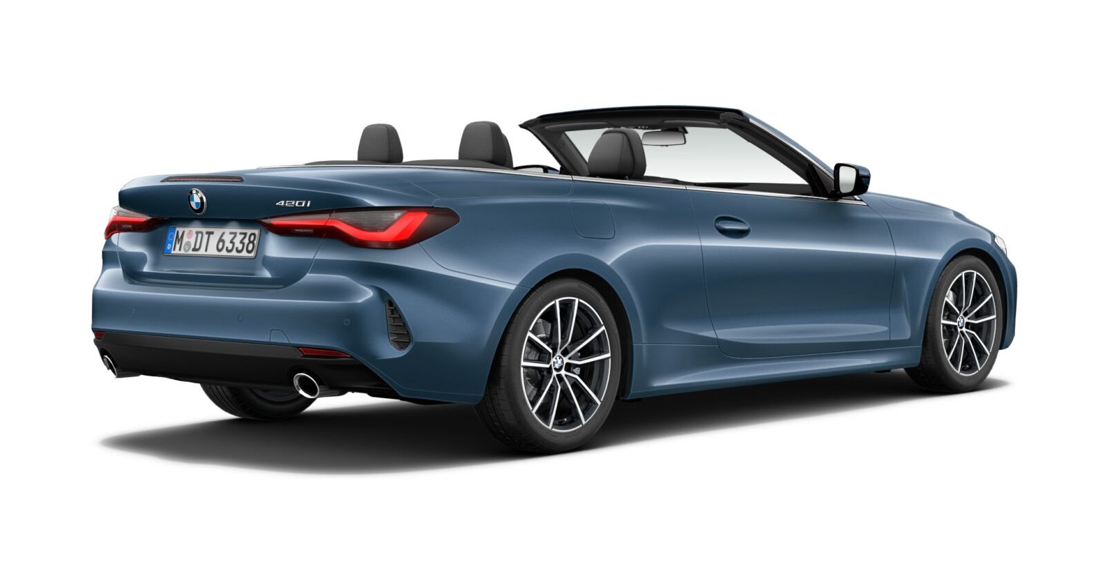 BMW BMW 4er in Blau von hinten BMW BMW 4er in Blau von hinten