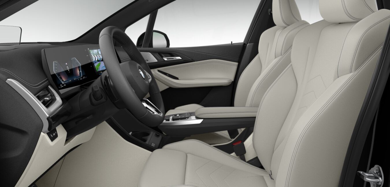 BMW BMW 2er im Innenraum seitlich BMW BMW 2er im Innenraum seitlich