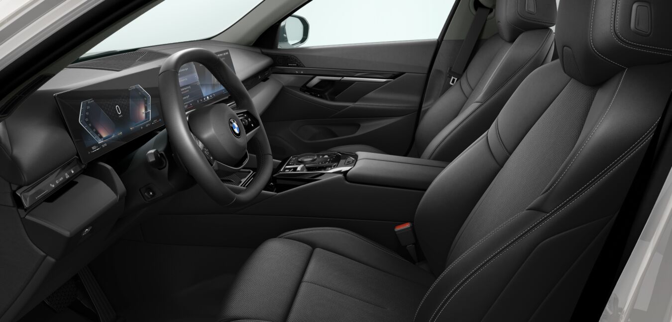 BMW BMW 5er im Innenraum seitlich BMW BMW 5er im Innenraum seitlich