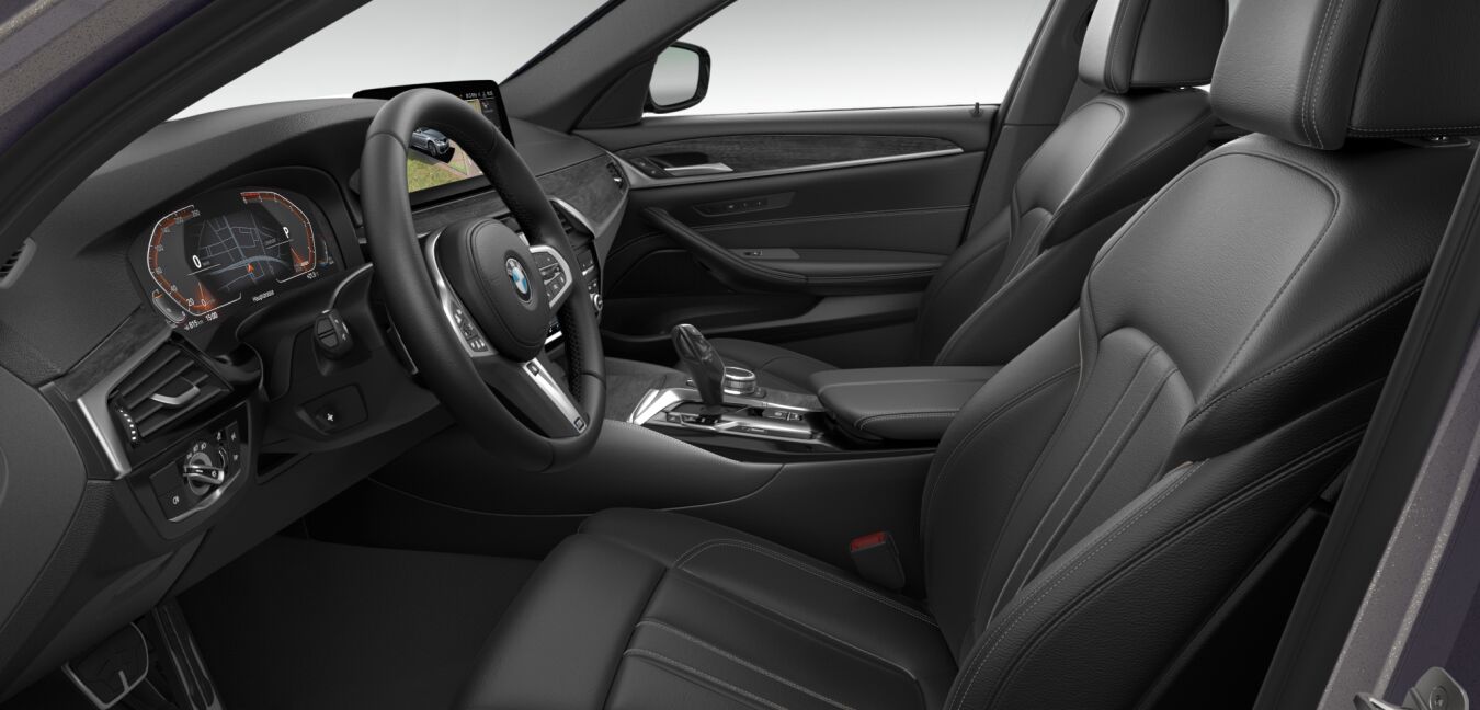 BMW BMW 5er im Innenraum seitlich BMW BMW 5er im Innenraum seitlich