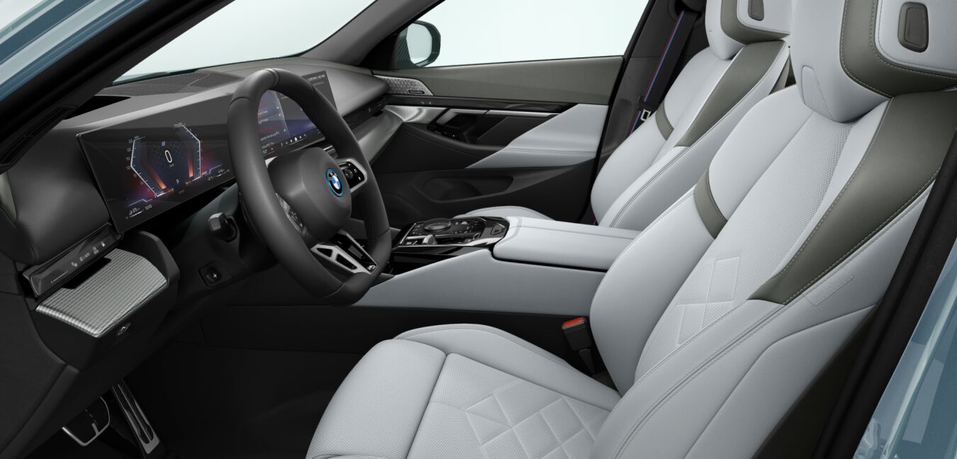 BMW BMW 5er im Innenraum seitlich BMW BMW 5er im Innenraum seitlich