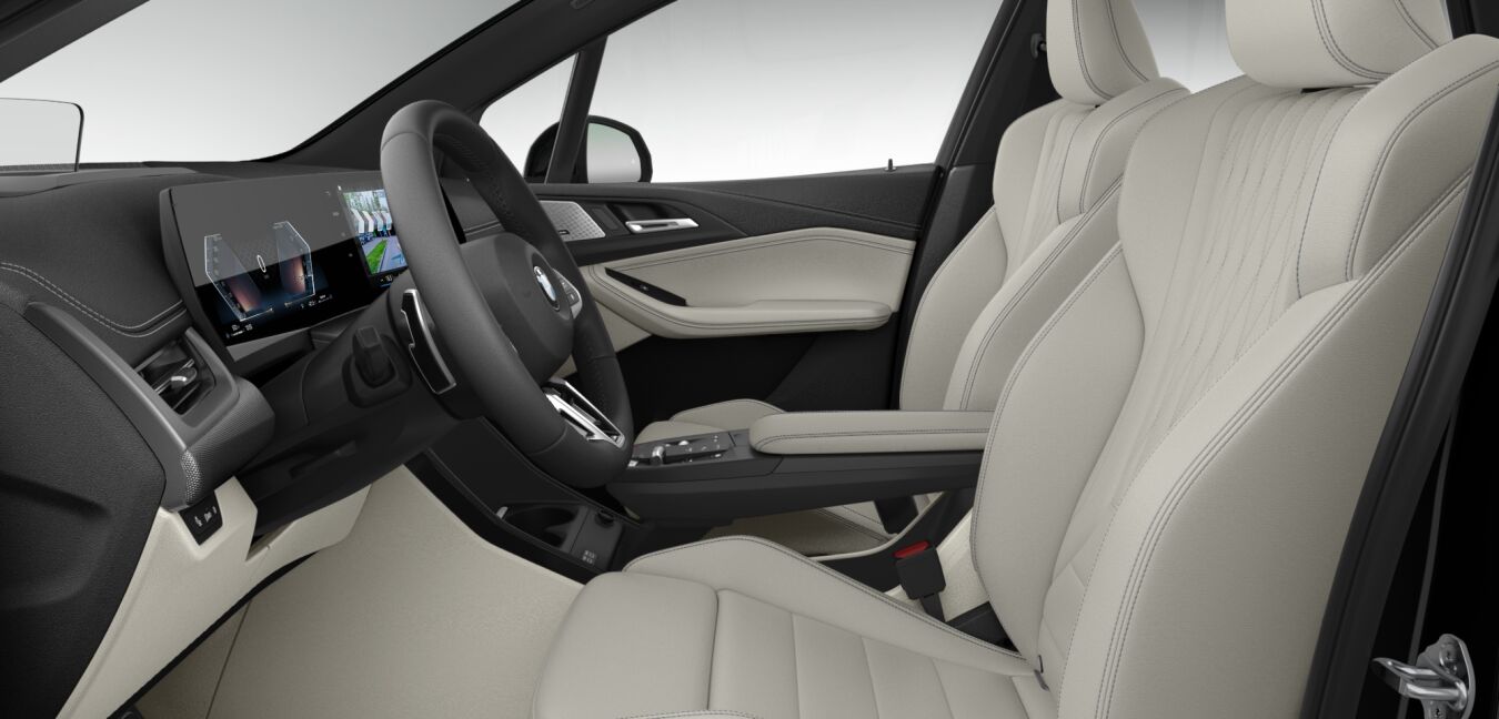 BMW BMW 2er im Innenraum seitlich BMW BMW 2er im Innenraum seitlich