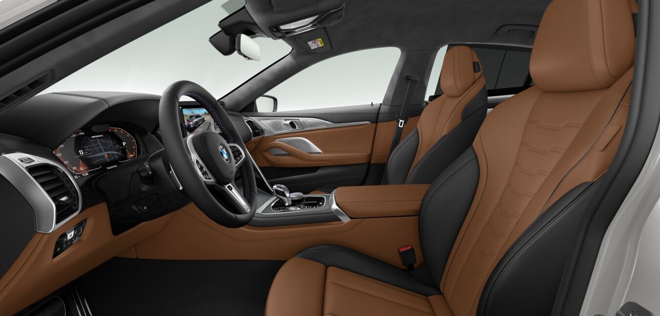 BMW BMW 8er im Innenraum seitlich BMW BMW 8er im Innenraum seitlich