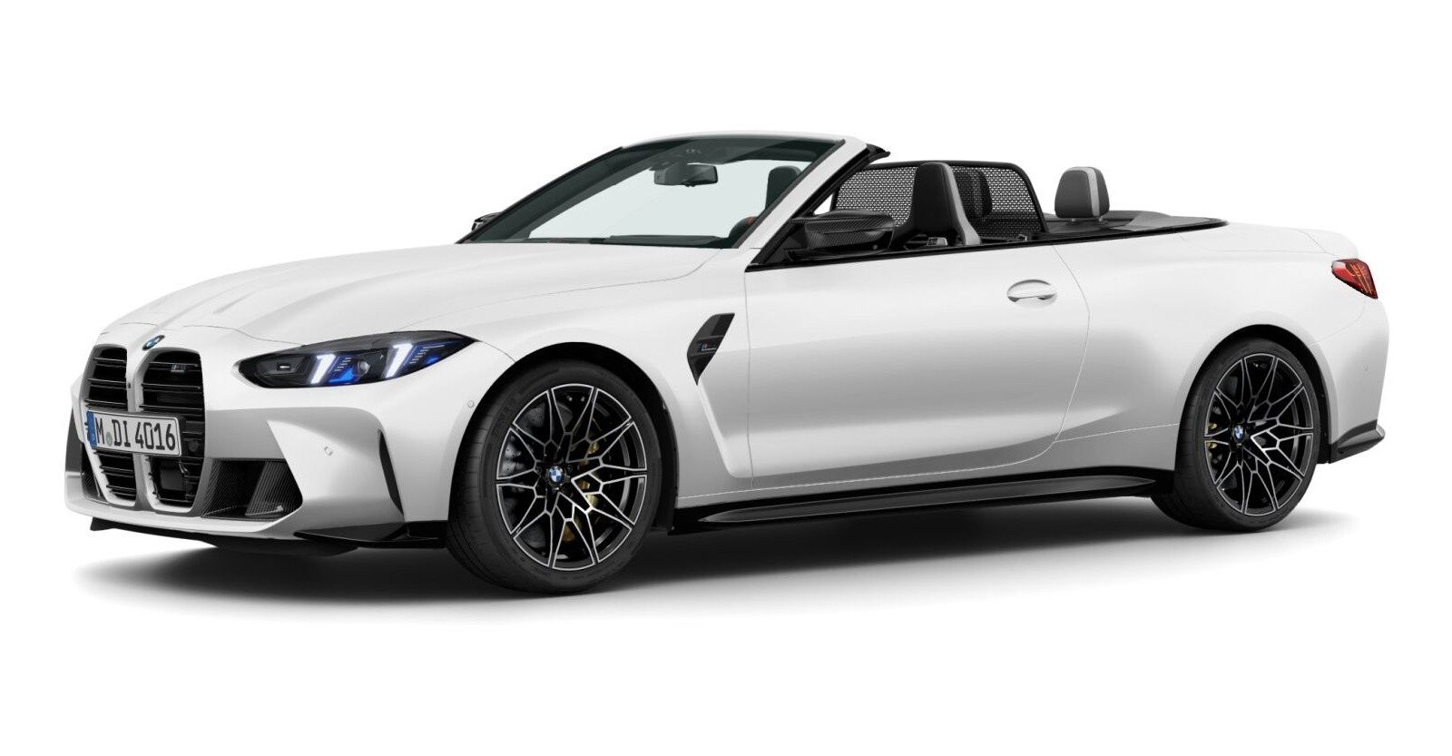 BMW M4 Competition Cabrio mit M xDrive in Weiß von vorne BMW M4 Competition Cabrio mit M xDrive in Weiß von vorne