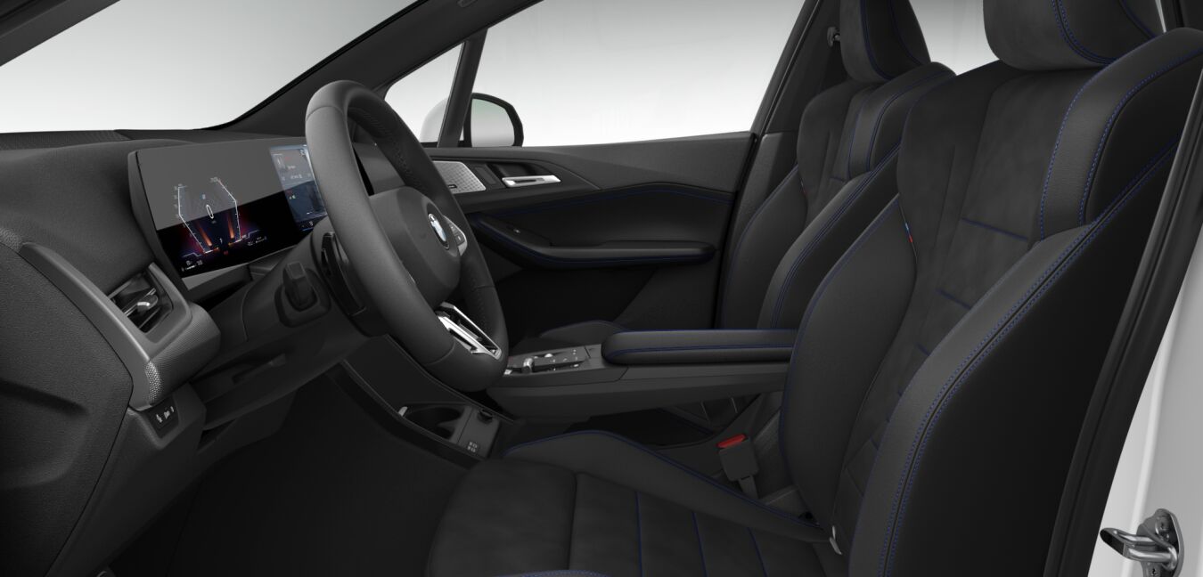 BMW BMW 2er im Innenraum seitlich BMW BMW 2er im Innenraum seitlich