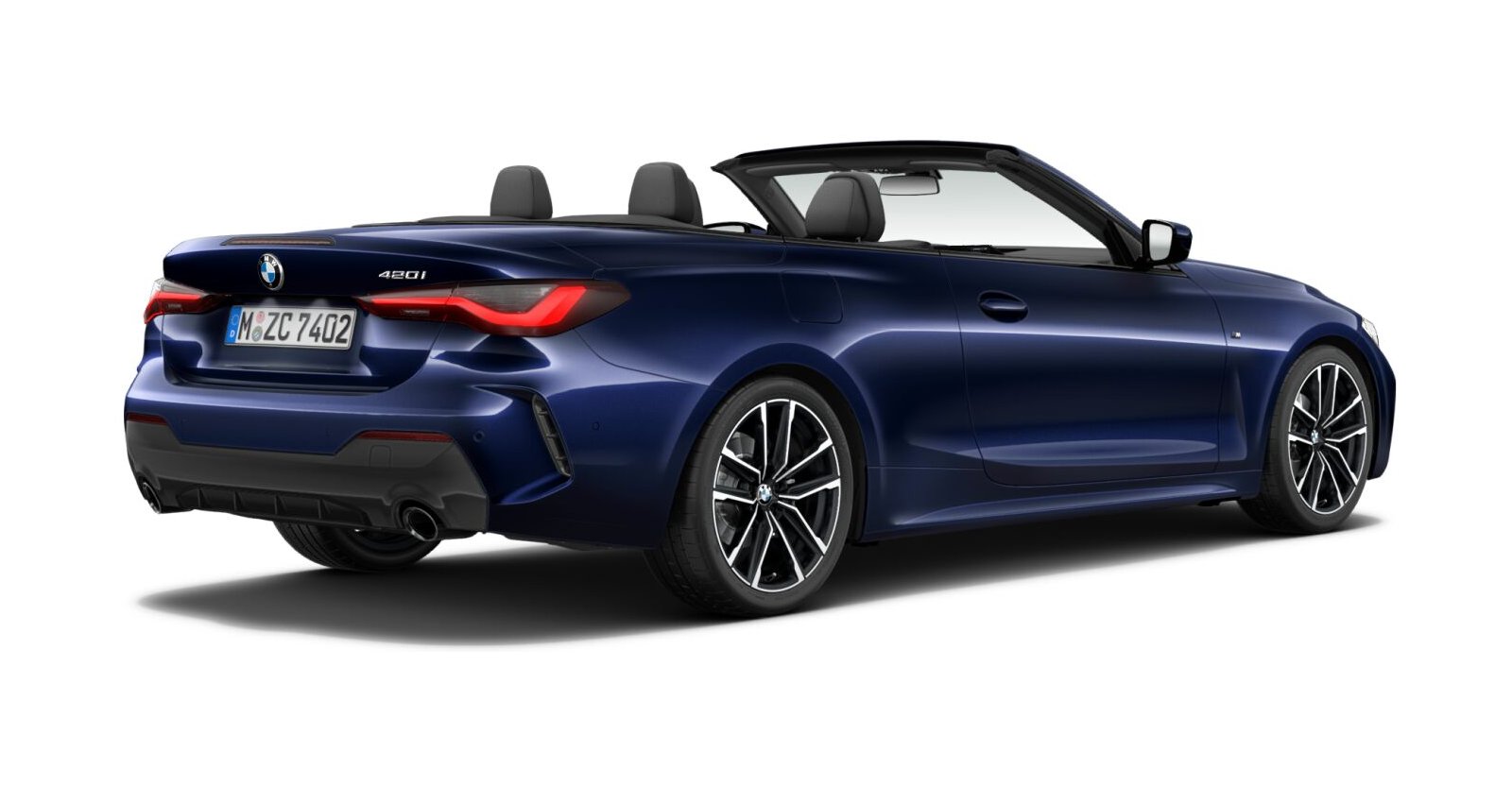BMW BMW 4er in Blau von hinten