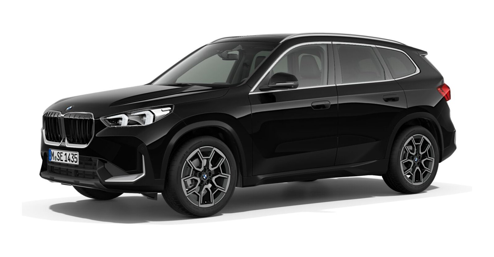BMW X1 sDrive18d in Schwarz von vorne BMW X1 sDrive18d in Schwarz von vorne
