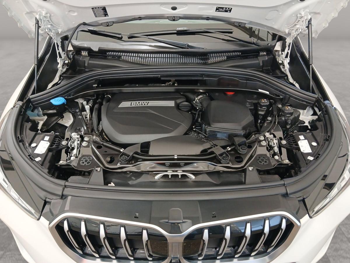 Originalaufnahme des Fahrzeugs Originalaufnahme des Fahrzeugs