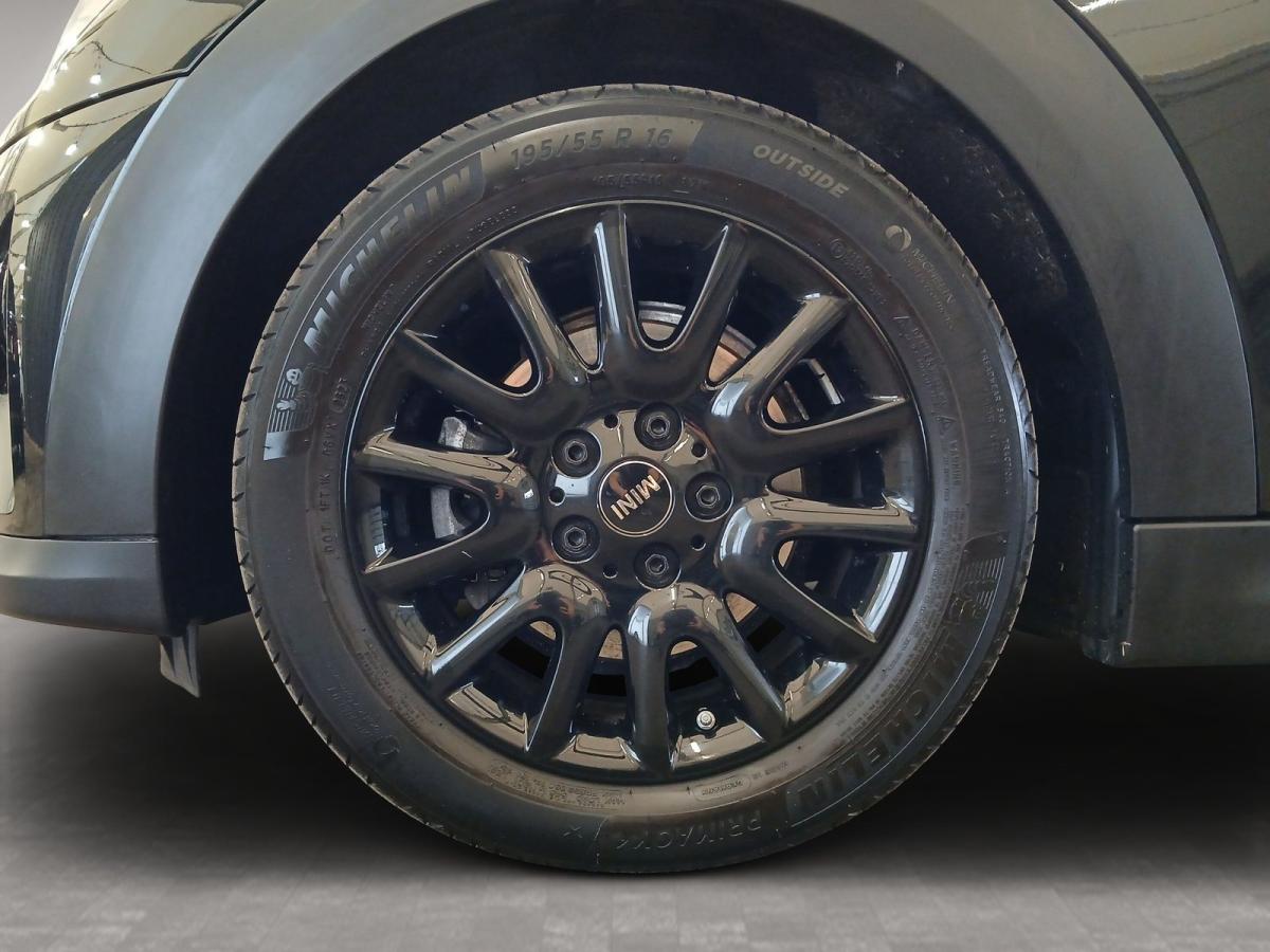 Originalaufnahme des Fahrzeugs Originalaufnahme des Fahrzeugs