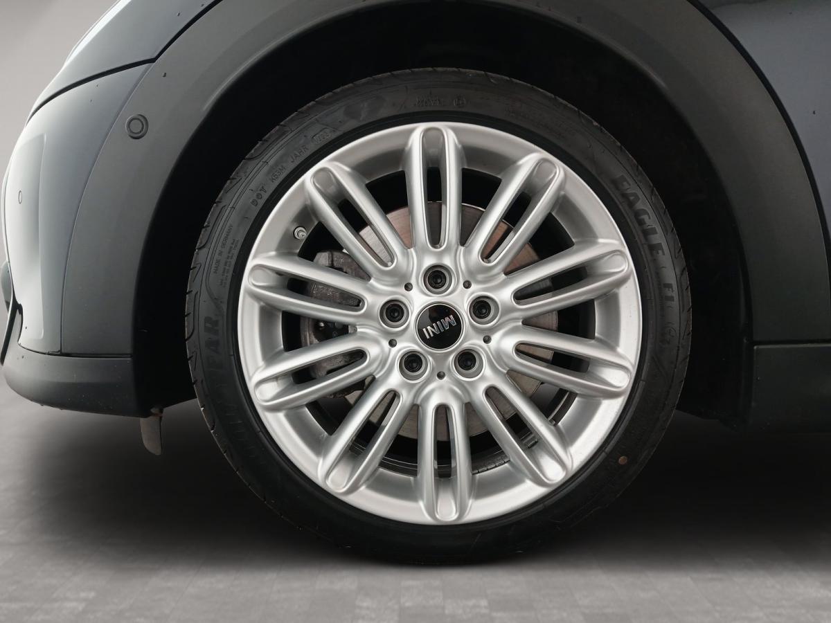Originalaufnahme des Fahrzeugs Originalaufnahme des Fahrzeugs