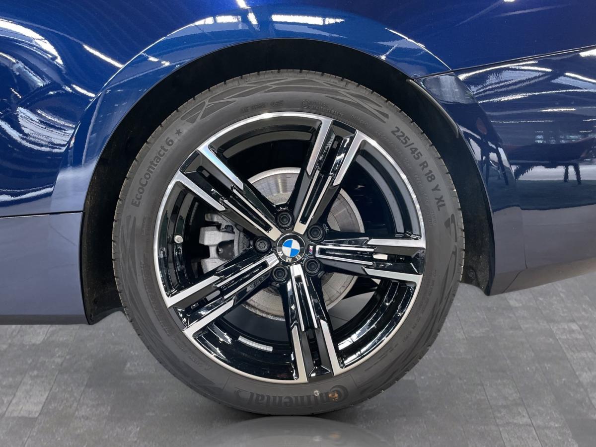 BMW 420i Coupe mit Detailansicht auf die Felgen