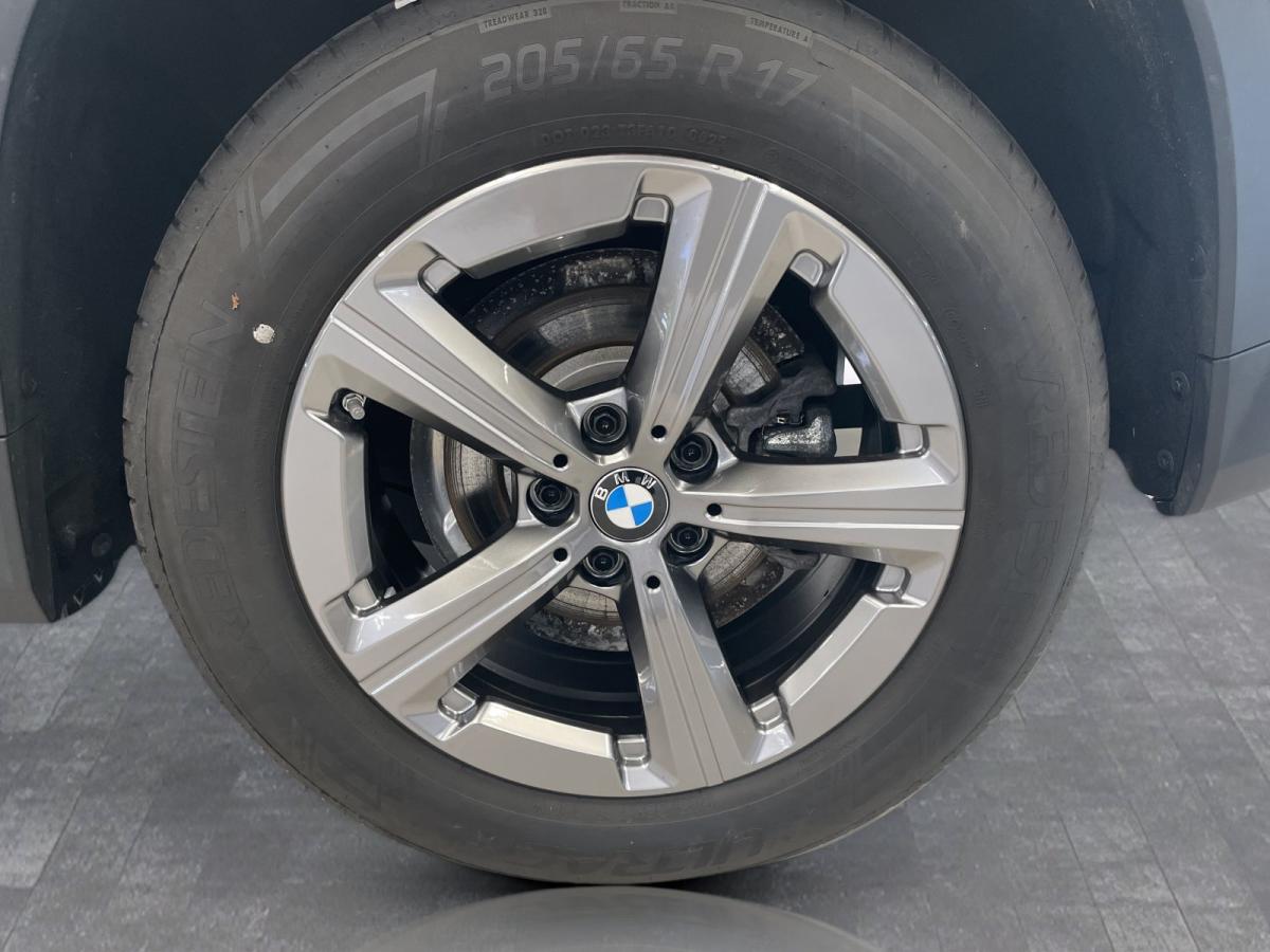 Originalaufnahme des Fahrzeugs Originalaufnahme des Fahrzeugs
