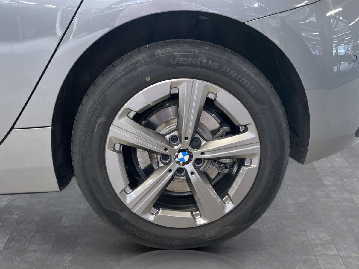 Originalaufnahme des Fahrzeugs Originalaufnahme des Fahrzeugs