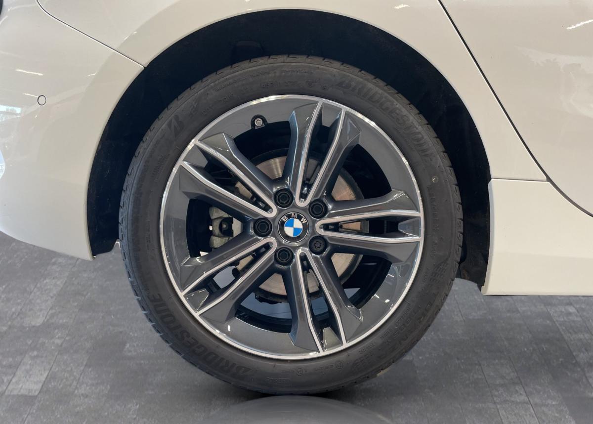 Originalaufnahme des Fahrzeugs Originalaufnahme des Fahrzeugs