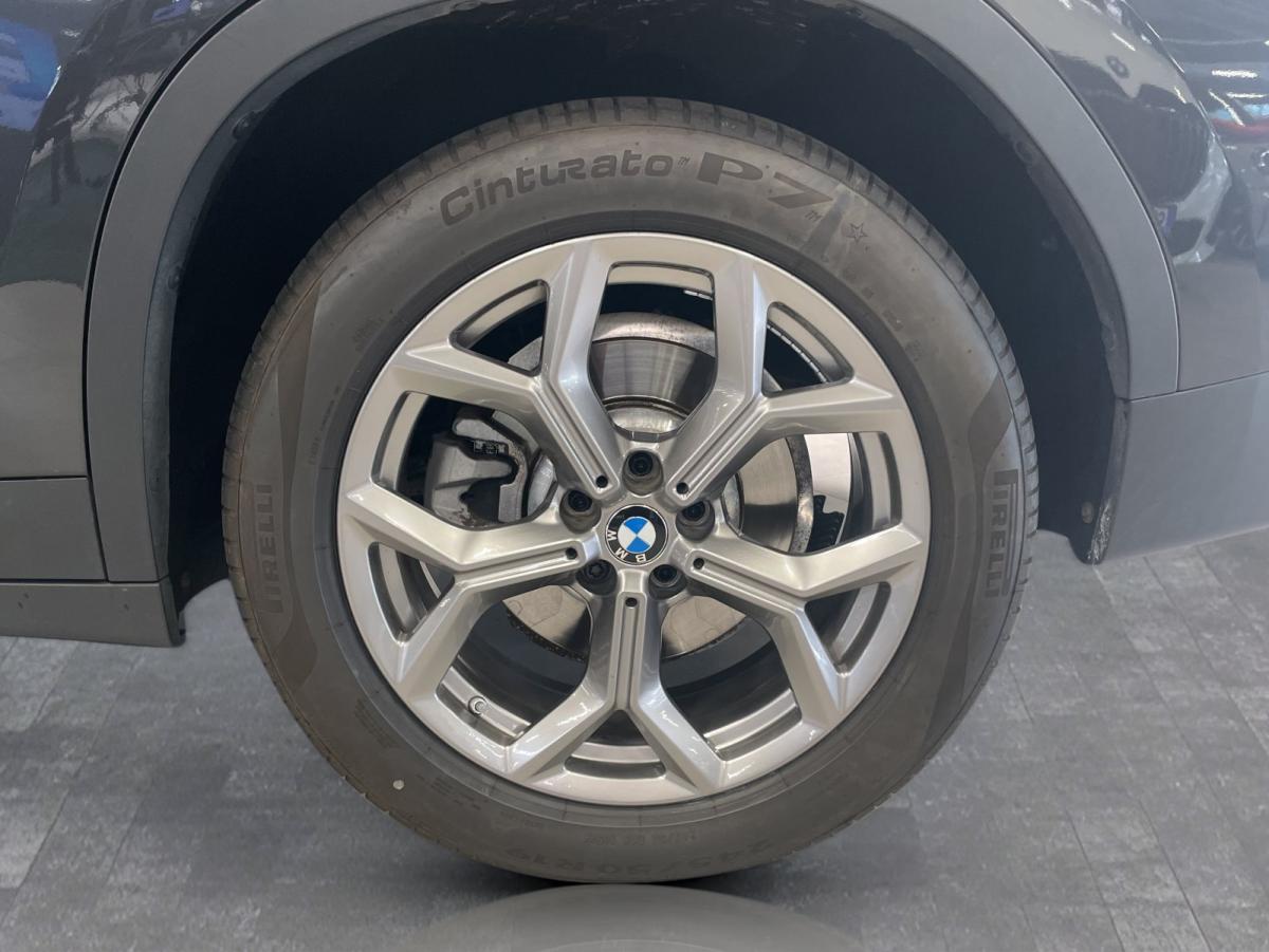 Originalaufnahme des Fahrzeugs Originalaufnahme des Fahrzeugs