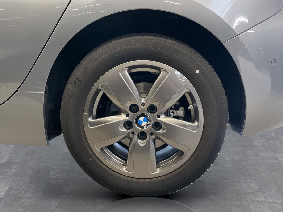 Originalaufnahme des Fahrzeugs Originalaufnahme des Fahrzeugs