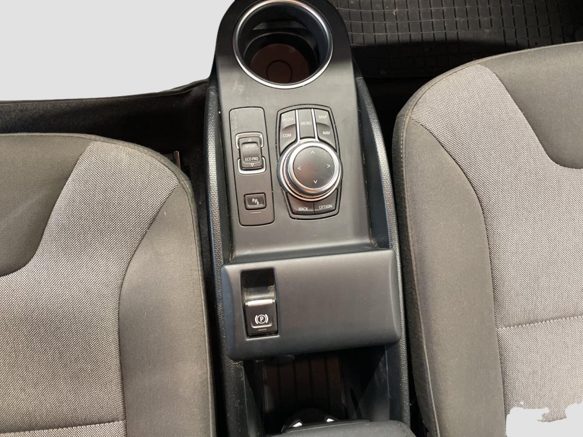 Originalaufnahme des Fahrzeugs Originalaufnahme des Fahrzeugs