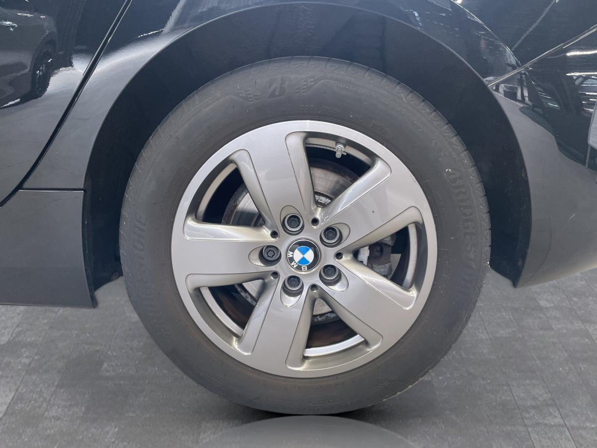 Originalaufnahme des Fahrzeugs Originalaufnahme des Fahrzeugs