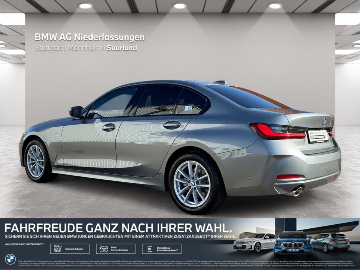 BMW 318d Limousine von hinten in Grau