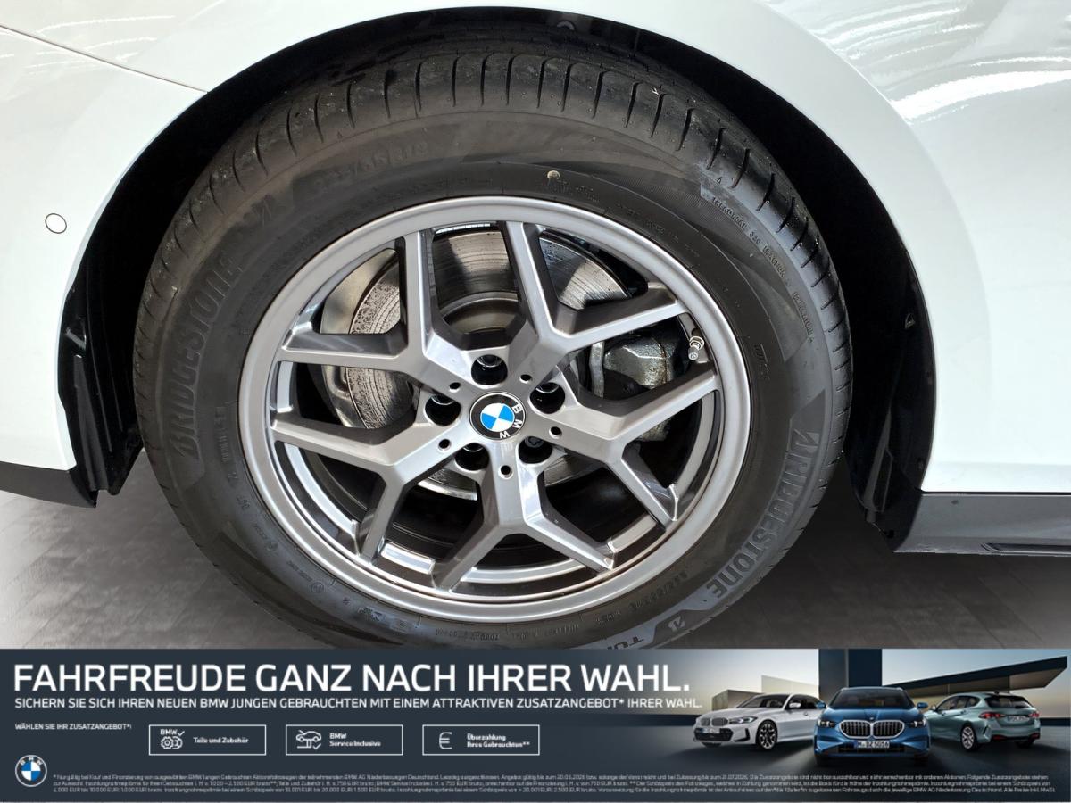 BMW 520d Touring mit Detailansicht auf die Felgen