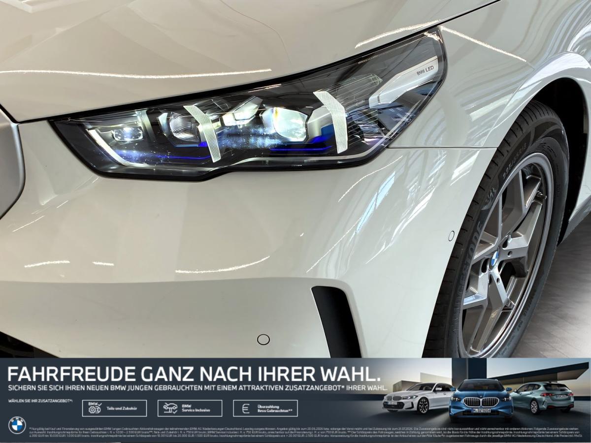 BMW 520d Touring mit Detailansicht auf die Felgen