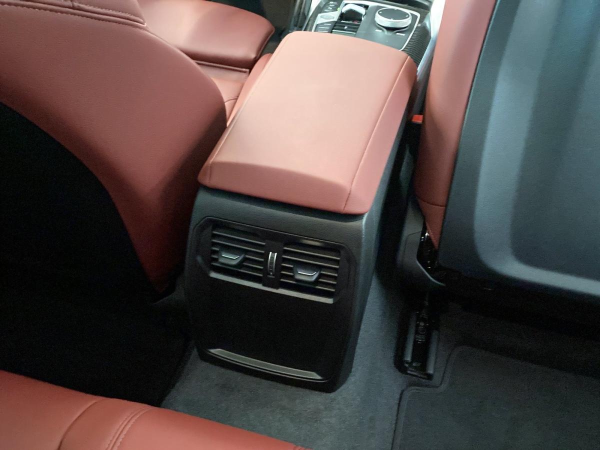 Originalaufnahme des Fahrzeugs Originalaufnahme des Fahrzeugs