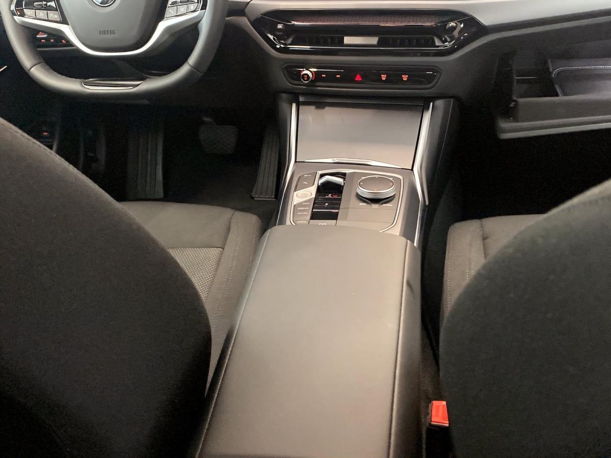 Originalaufnahme des Fahrzeugs Originalaufnahme des Fahrzeugs