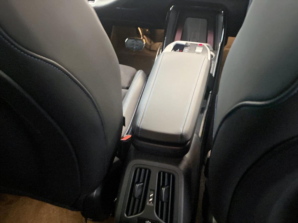Originalaufnahme des Fahrzeugs Originalaufnahme des Fahrzeugs