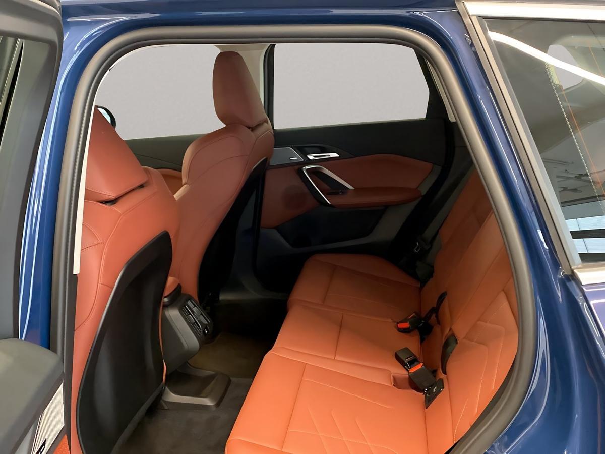Originalaufnahme des Fahrzeugs Originalaufnahme des Fahrzeugs
