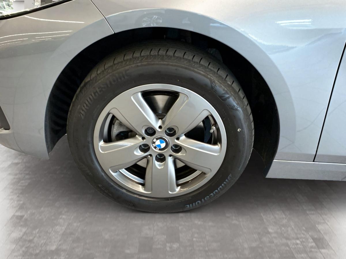 Originalaufnahme des Fahrzeugs Originalaufnahme des Fahrzeugs