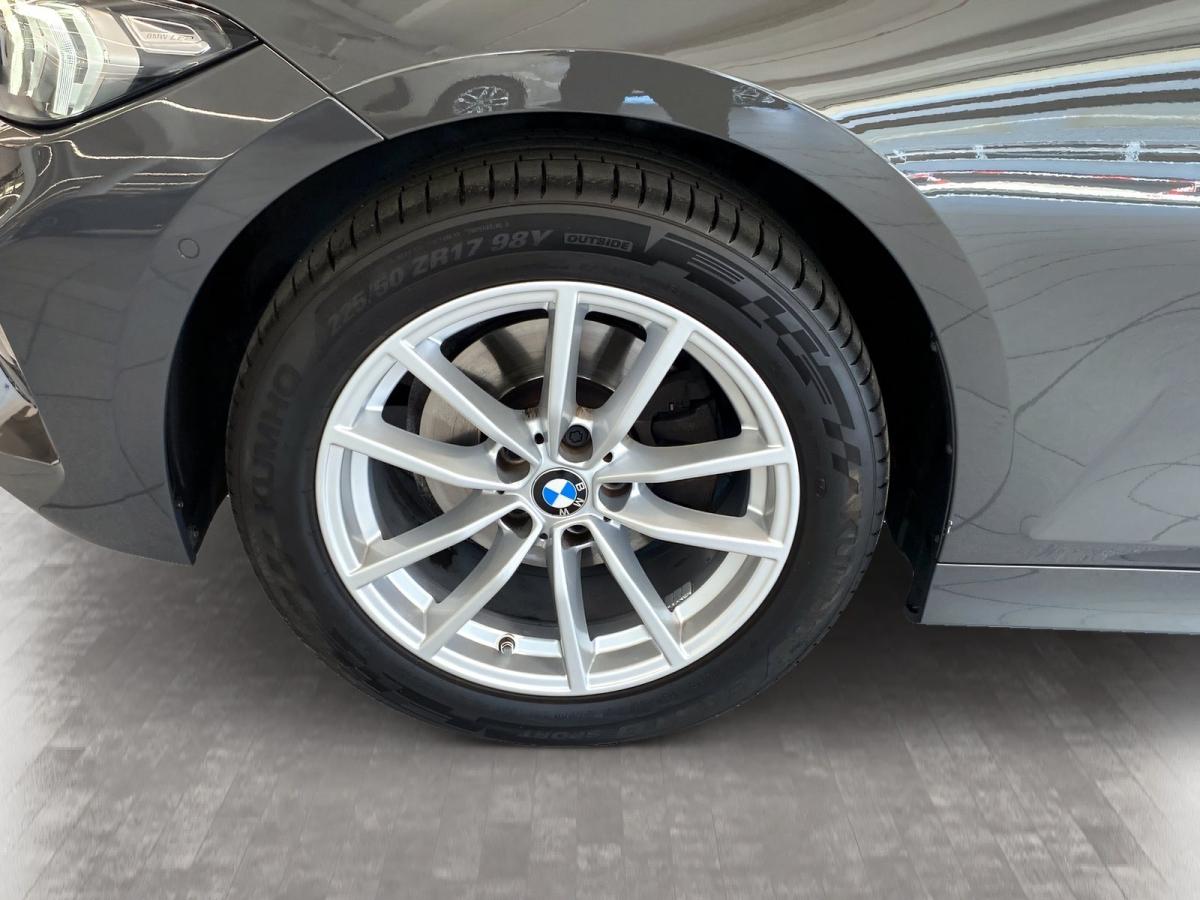 Originalaufnahme des Fahrzeugs Originalaufnahme des Fahrzeugs