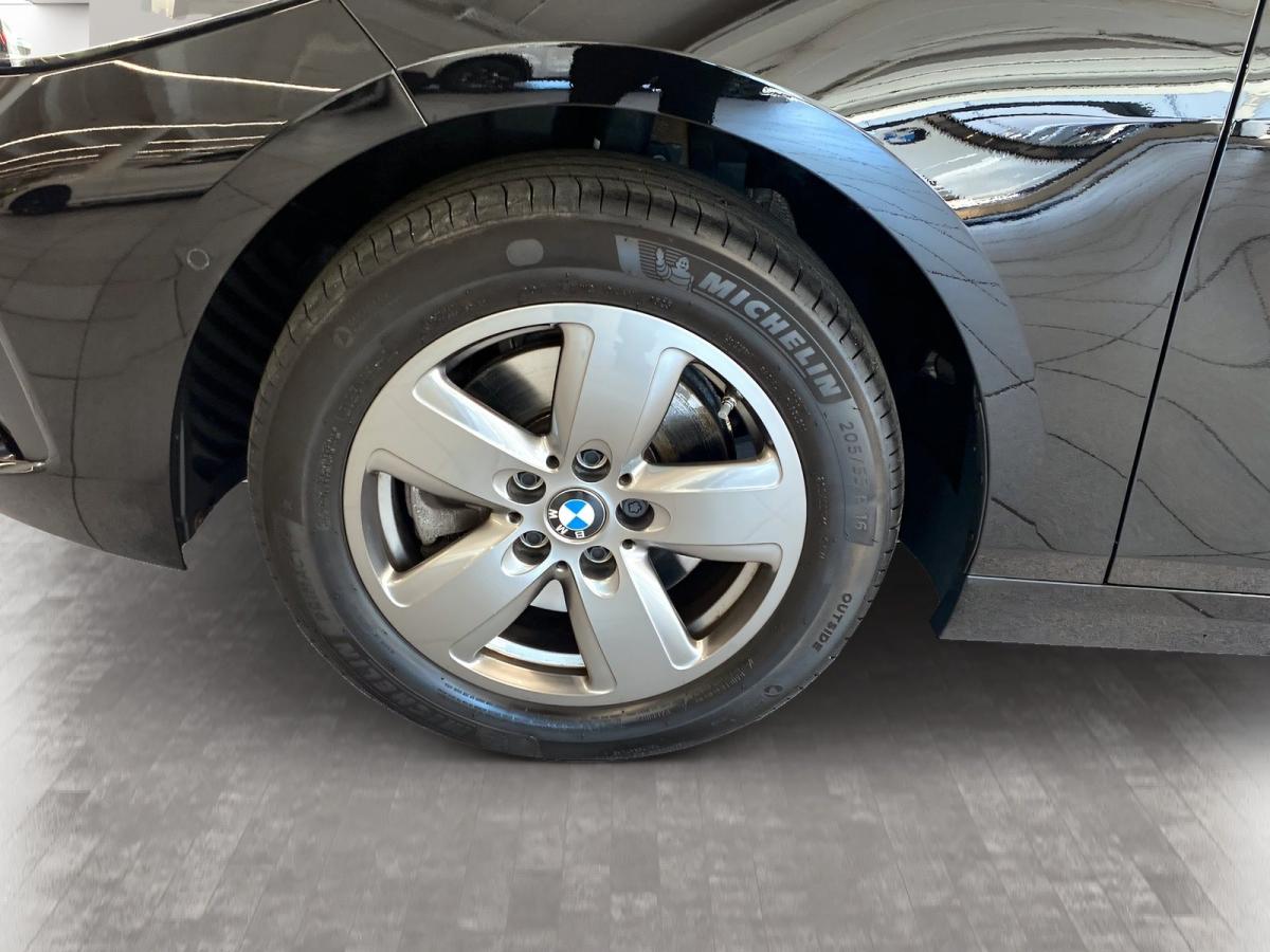 Originalaufnahme des Fahrzeugs Originalaufnahme des Fahrzeugs
