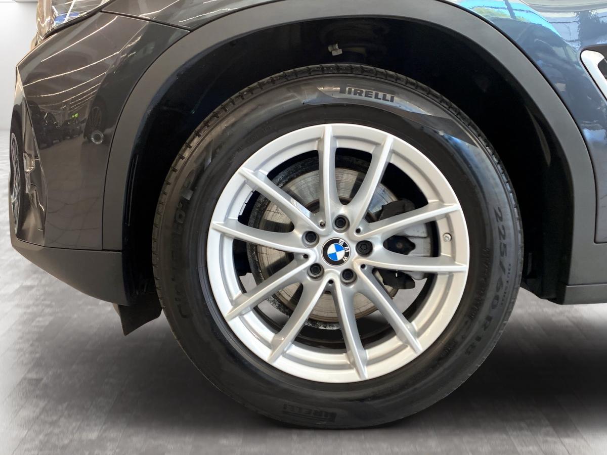 Originalaufnahme des Fahrzeugs Originalaufnahme des Fahrzeugs