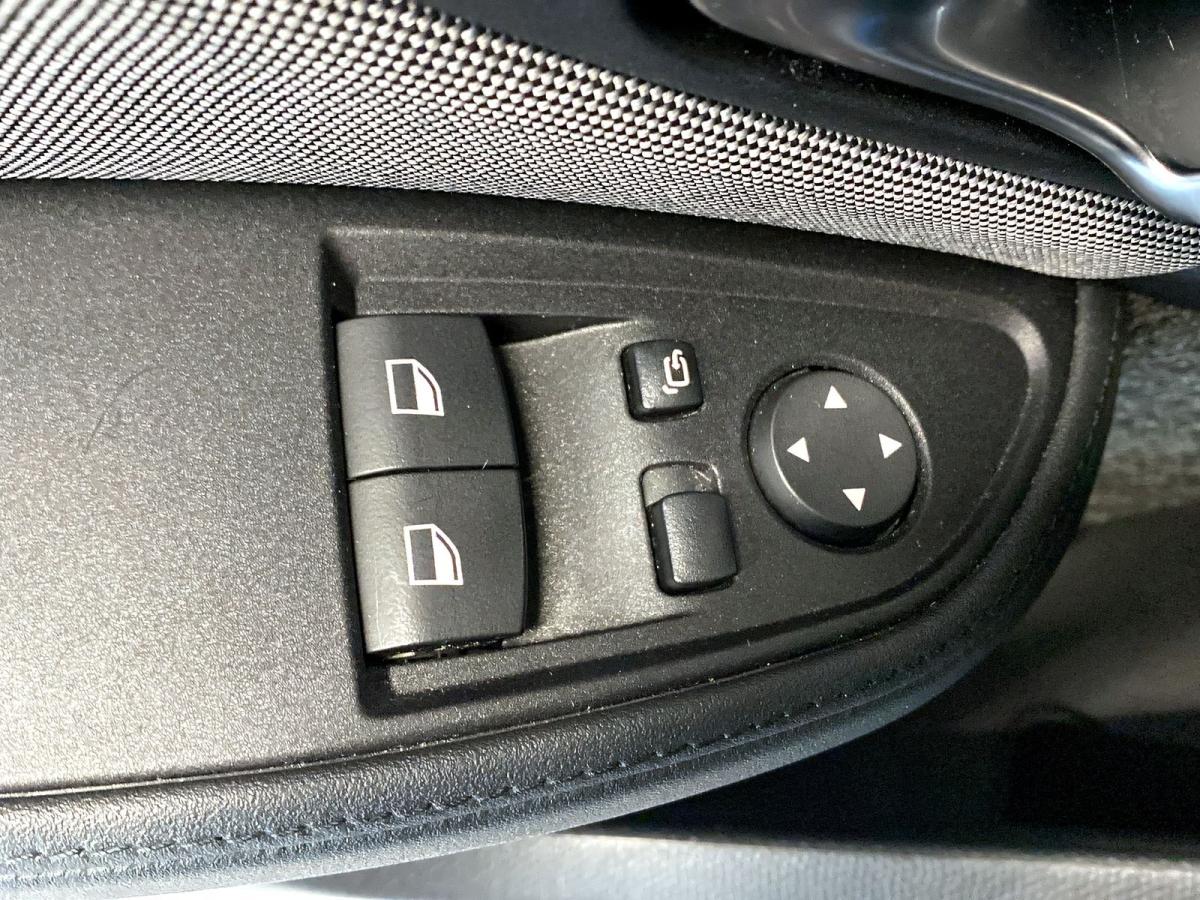 Originalaufnahme des Fahrzeugs Originalaufnahme des Fahrzeugs