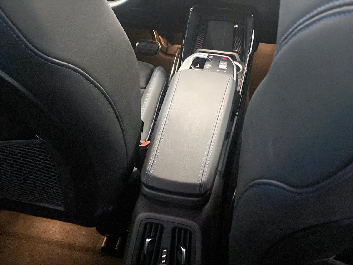 Originalaufnahme des Fahrzeugs Originalaufnahme des Fahrzeugs