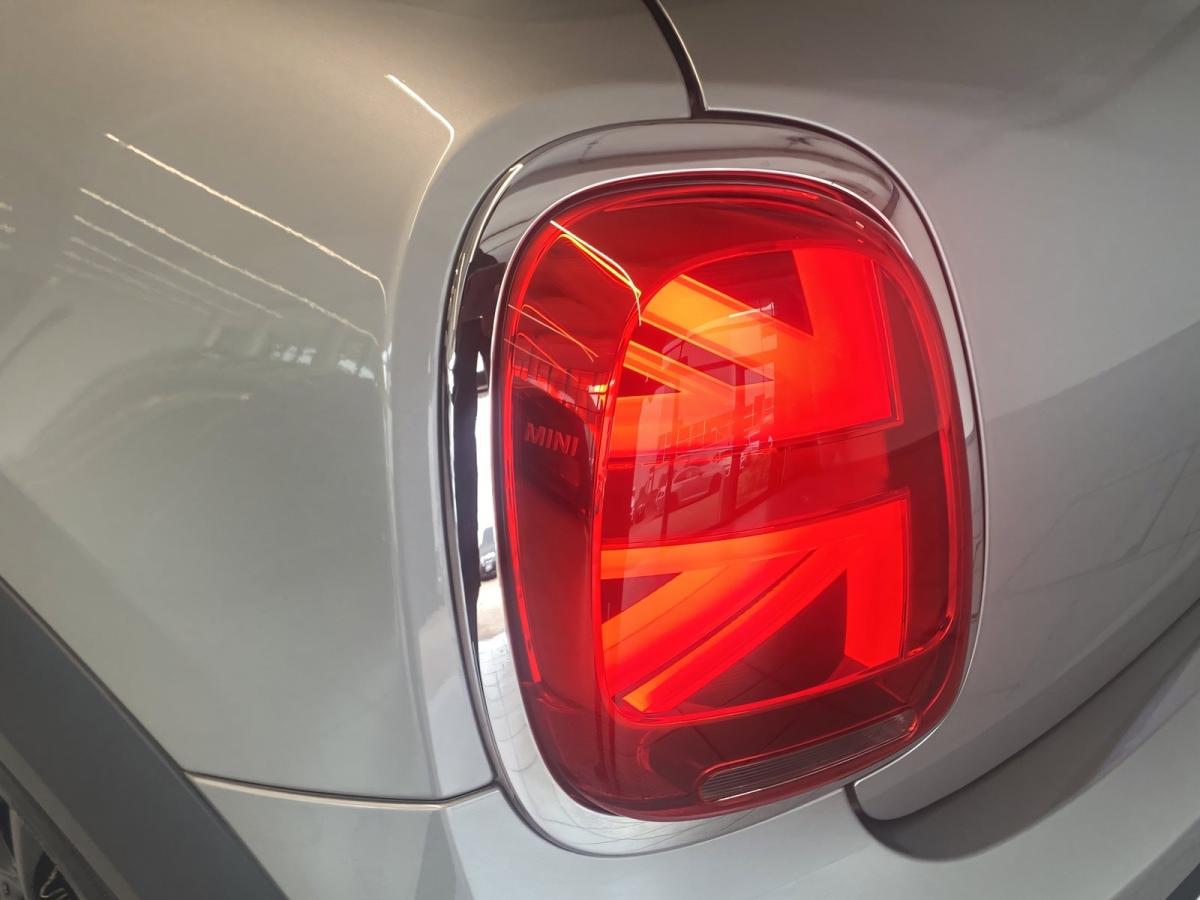 Originalaufnahme des Fahrzeugs Originalaufnahme des Fahrzeugs