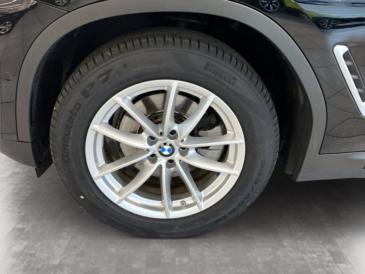 Originalaufnahme des Fahrzeugs Originalaufnahme des Fahrzeugs