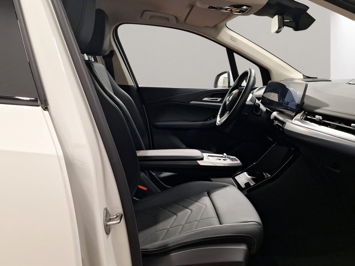 Originalaufnahme des Fahrzeugs Originalaufnahme des Fahrzeugs