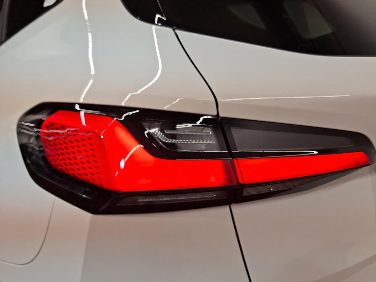 Originalaufnahme des Fahrzeugs Originalaufnahme des Fahrzeugs