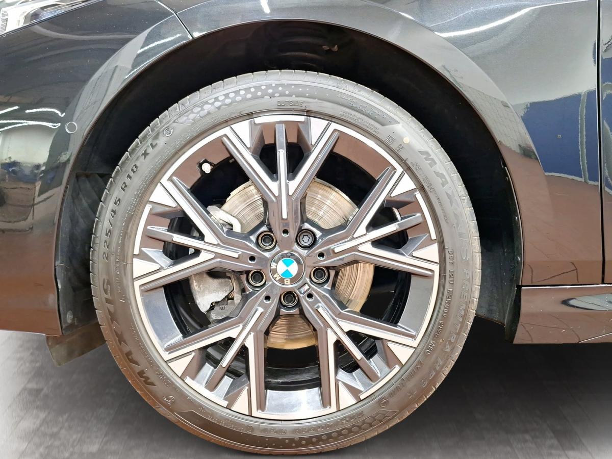 Originalaufnahme des Fahrzeugs Originalaufnahme des Fahrzeugs