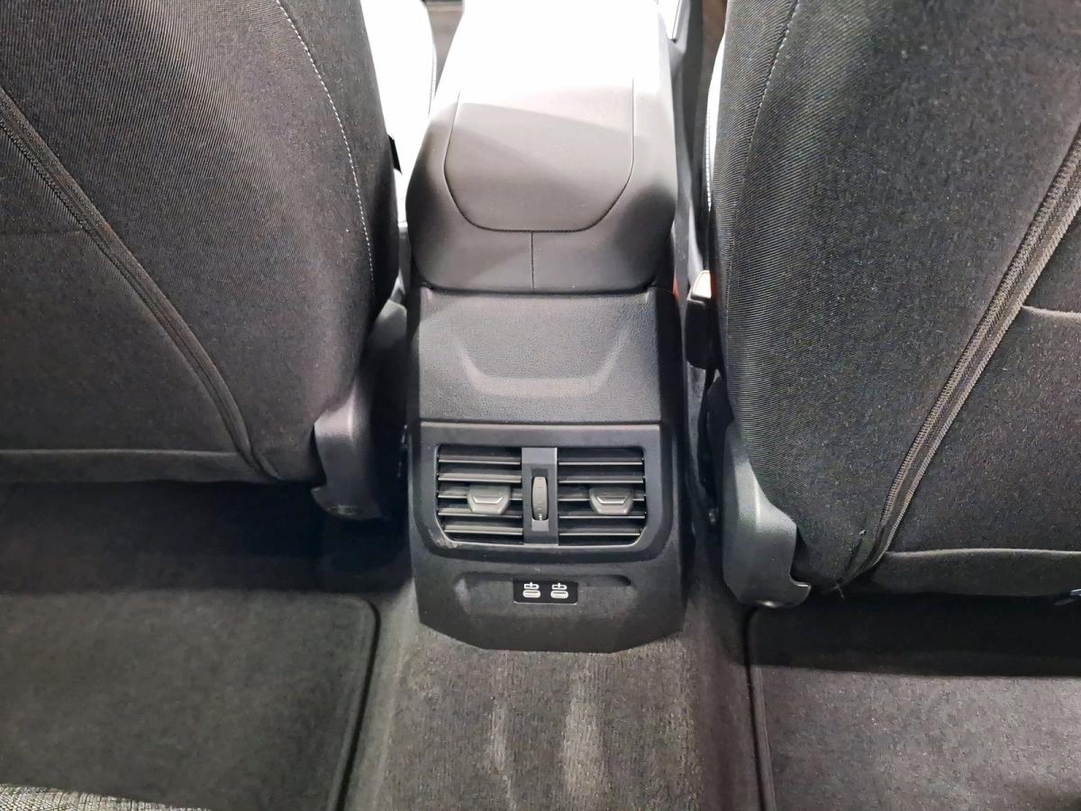 Originalaufnahme des Fahrzeugs Originalaufnahme des Fahrzeugs