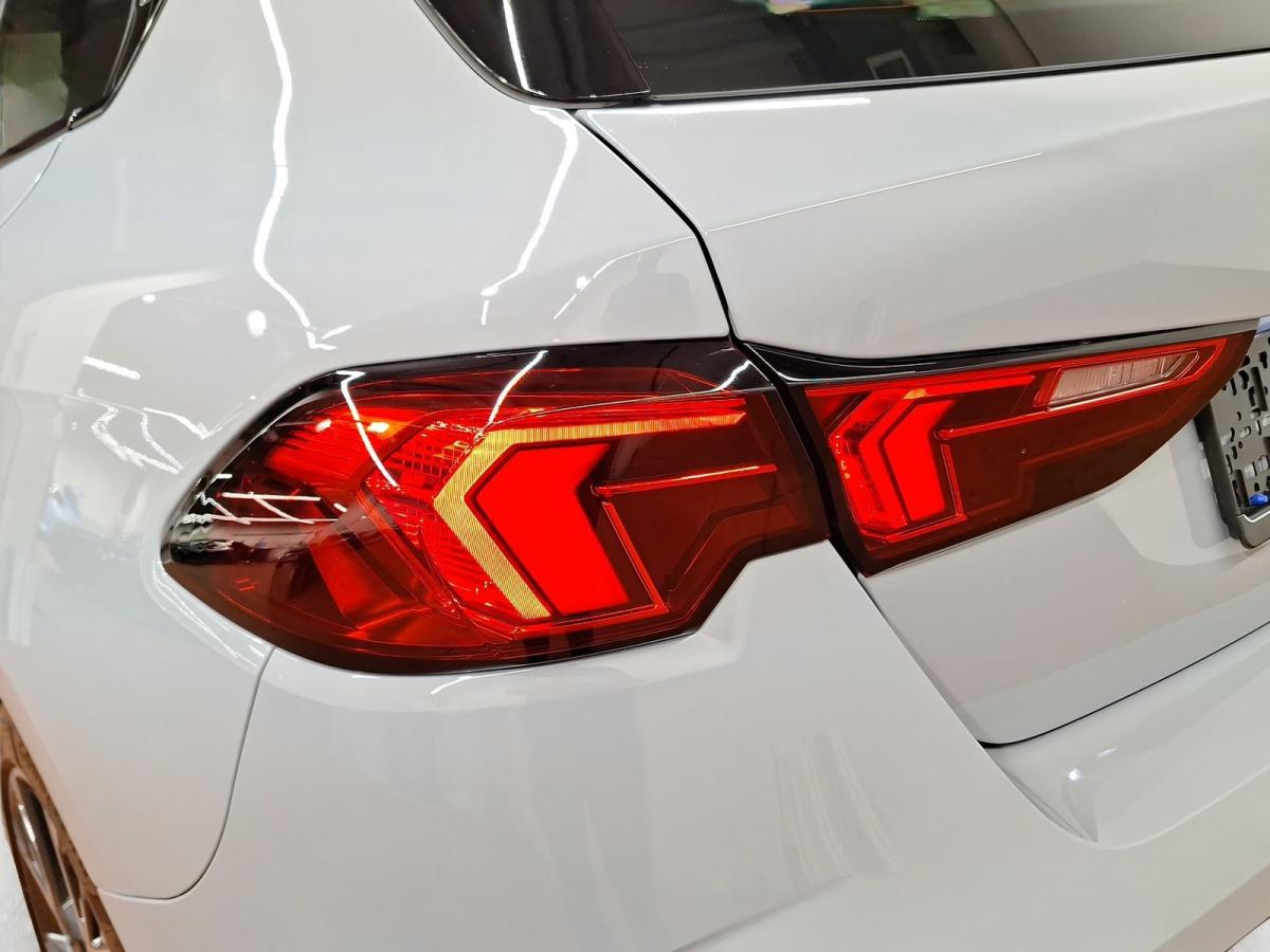 Originalaufnahme des Fahrzeugs Originalaufnahme des Fahrzeugs