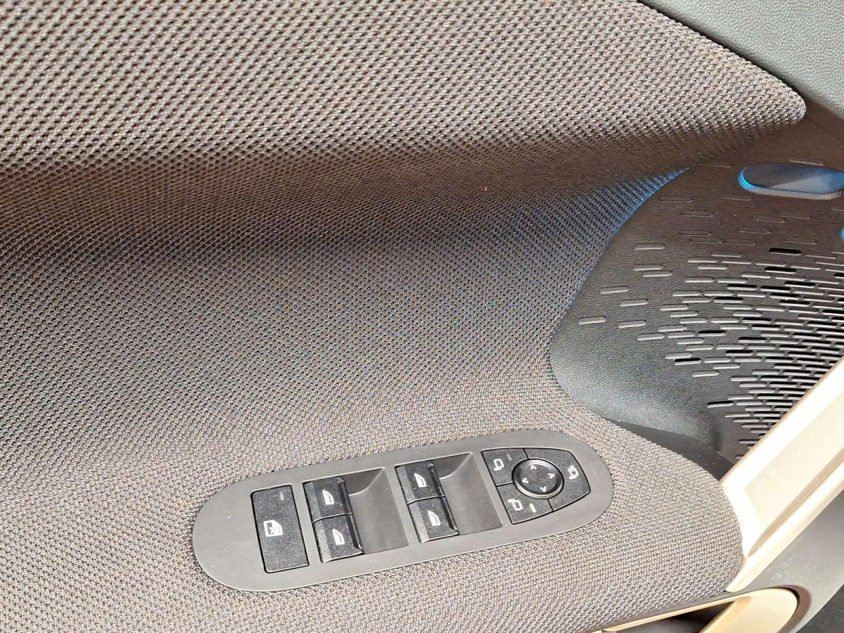 Originalaufnahme des Fahrzeugs Originalaufnahme des Fahrzeugs