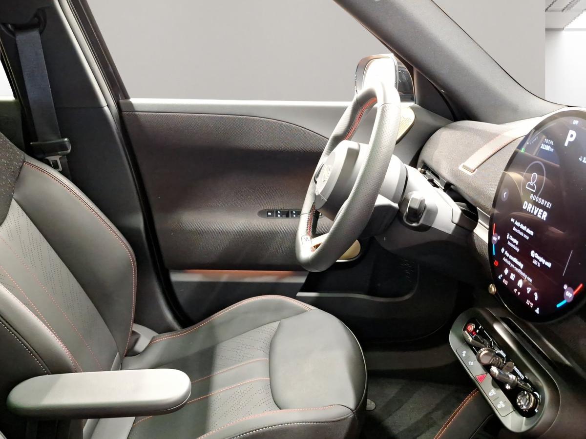 Originalaufnahme des Fahrzeugs Originalaufnahme des Fahrzeugs