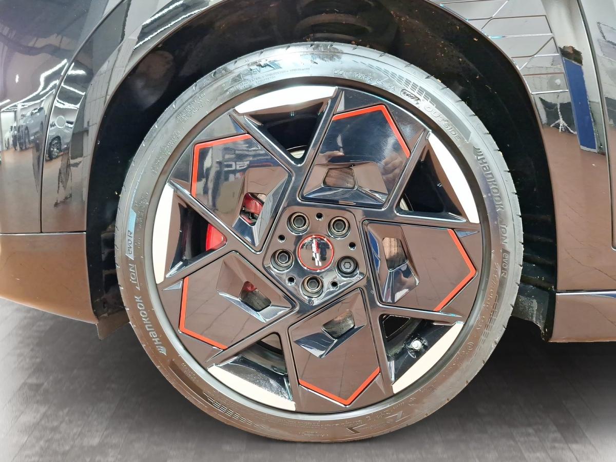 Originalaufnahme des Fahrzeugs Originalaufnahme des Fahrzeugs